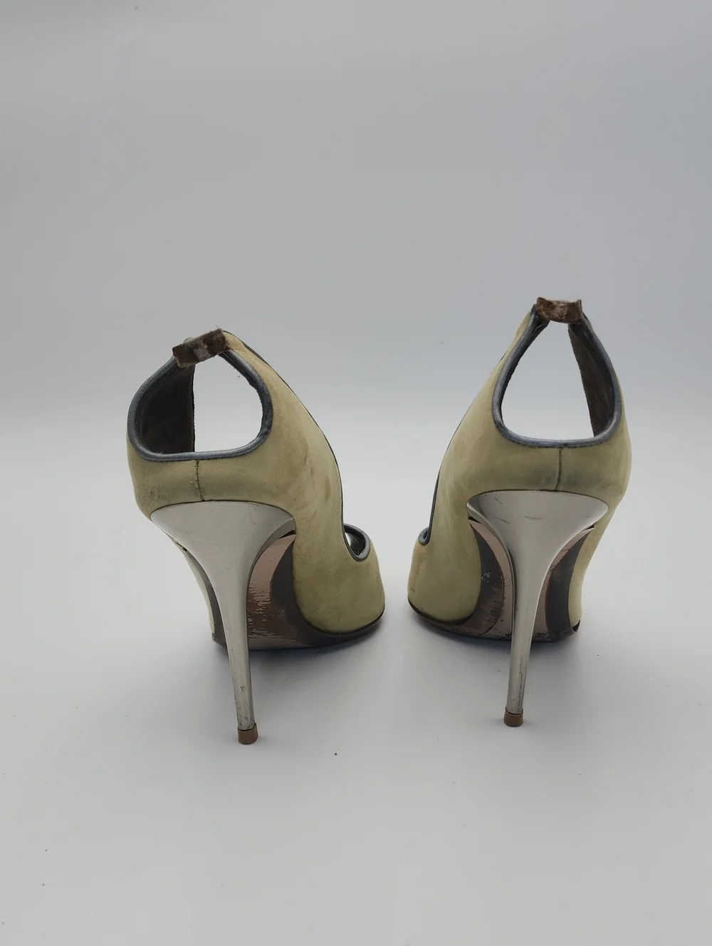 Salvatore Ferragamo add classic